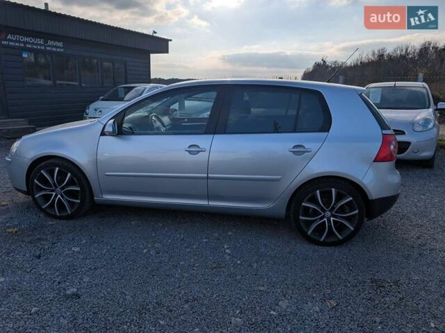 Серый Фольксваген Гольф, объемом двигателя 1.6 л и пробегом 244 тыс. км за 5950 $, фото 21 на Automoto.ua