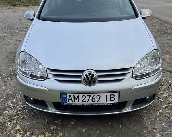 Серый Фольксваген Гольф, объемом двигателя 1.39 л и пробегом 204 тыс. км за 5400 $, фото 5 на Automoto.ua