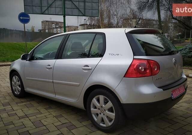 Сірий Фольксваген Гольф, об'ємом двигуна 1.6 л та пробігом 200 тис. км за 6950 $, фото 53 на Automoto.ua