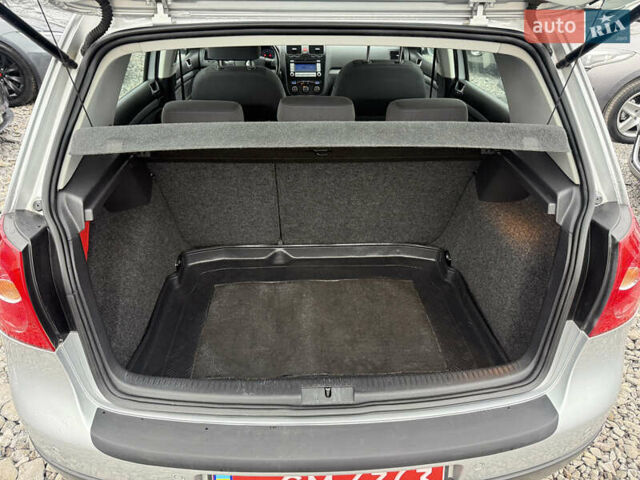 Сірий Фольксваген Гольф, об'ємом двигуна 1.6 л та пробігом 205 тис. км за 7100 $, фото 28 на Automoto.ua