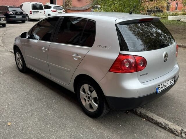 Серый Фольксваген Гольф, объемом двигателя 1.4 л и пробегом 199 тыс. км за 4900 $, фото 1 на Automoto.ua