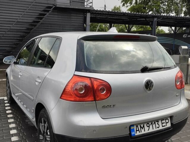 Серый Фольксваген Гольф, объемом двигателя 1.6 л и пробегом 249 тыс. км за 6200 $, фото 5 на Automoto.ua