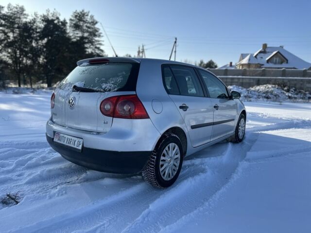 Серый Фольксваген Гольф, объемом двигателя 1.6 л и пробегом 245 тыс. км за 4999 $, фото 3 на Automoto.ua
