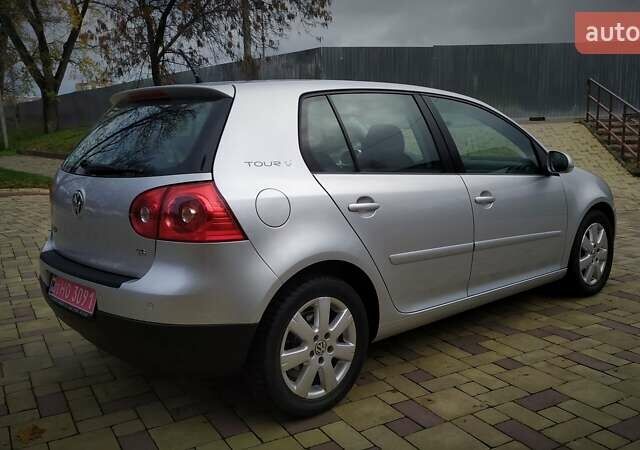 Сірий Фольксваген Гольф, об'ємом двигуна 1.6 л та пробігом 200 тис. км за 6950 $, фото 48 на Automoto.ua