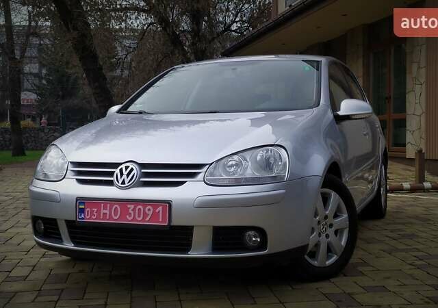 Сірий Фольксваген Гольф, об'ємом двигуна 1.6 л та пробігом 200 тис. км за 6950 $, фото 78 на Automoto.ua