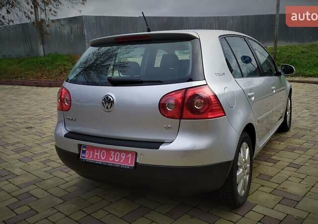 Сірий Фольксваген Гольф, об'ємом двигуна 1.6 л та пробігом 200 тис. км за 6950 $, фото 51 на Automoto.ua