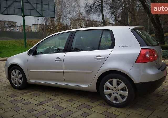 Сірий Фольксваген Гольф, об'ємом двигуна 1.6 л та пробігом 200 тис. км за 6950 $, фото 54 на Automoto.ua