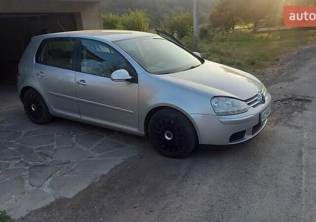 Сірий Фольксваген Гольф, об'ємом двигуна 1.6 л та пробігом 255 тис. км за 6000 $, фото 5 на Automoto.ua