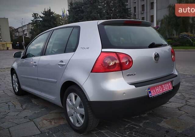 Серый Фольксваген Гольф, объемом двигателя 0 л и пробегом 200 тыс. км за 7100 $, фото 147 на Automoto.ua