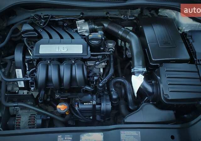 Серый Фольксваген Гольф, объемом двигателя 0 л и пробегом 200 тыс. км за 7100 $, фото 166 на Automoto.ua