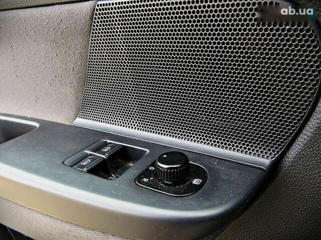 Сірий Фольксваген Гольф, об'ємом двигуна 1.6 л та пробігом 213 тис. км за 5500 $, фото 6 на Automoto.ua