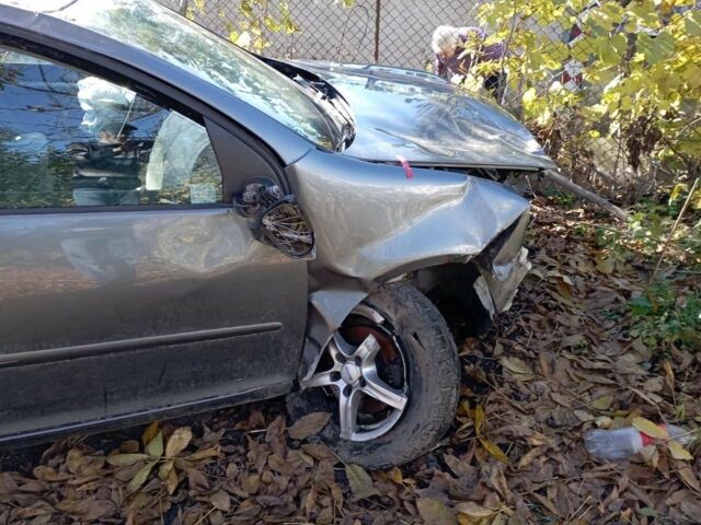 Сірий Фольксваген Гольф, об'ємом двигуна 0 л та пробігом 150 тис. км за 1500 $, фото 4 на Automoto.ua