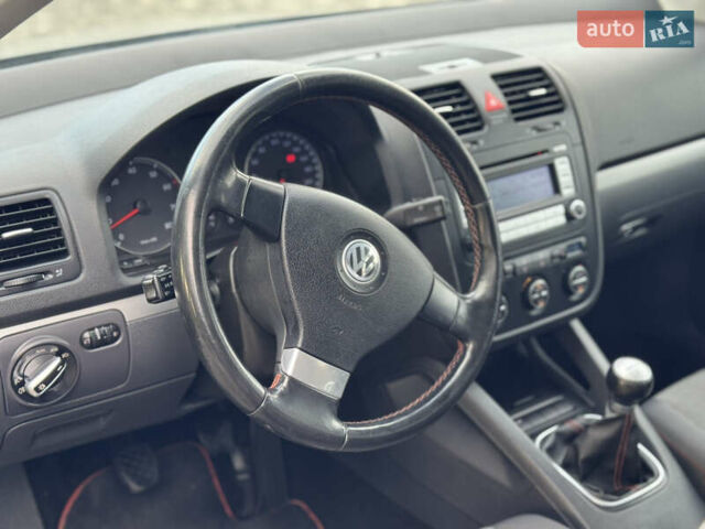 Серый Фольксваген Гольф, объемом двигателя 1.4 л и пробегом 169 тыс. км за 5700 $, фото 27 на Automoto.ua