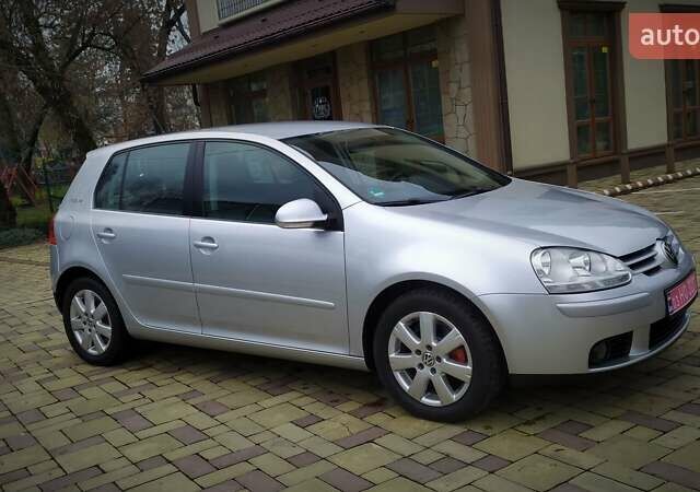 Сірий Фольксваген Гольф, об'ємом двигуна 1.6 л та пробігом 200 тис. км за 6950 $, фото 31 на Automoto.ua