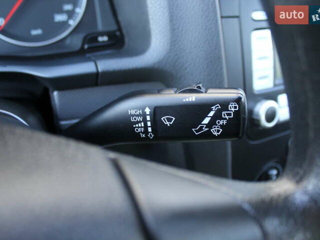 Серый Фольксваген Гольф, объемом двигателя 1.6 л и пробегом 195 тыс. км за 5990 $, фото 40 на Automoto.ua