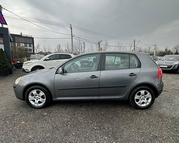 Серый Фольксваген Гольф, объемом двигателя 1.4 л и пробегом 233 тыс. км за 6750 $, фото 5 на Automoto.ua