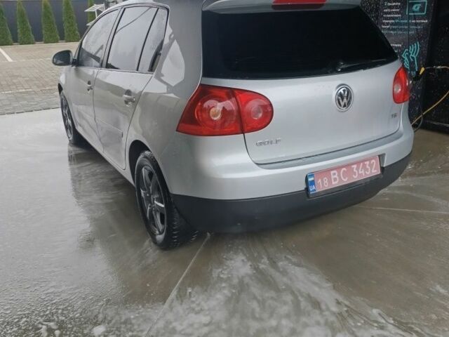 Серый Фольксваген Гольф, объемом двигателя 1.4 л и пробегом 231 тыс. км за 5950 $, фото 4 на Automoto.ua