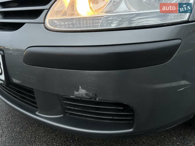 Серый Фольксваген Гольф, объемом двигателя 1.6 л и пробегом 220 тыс. км за 5800 $, фото 4 на Automoto.ua