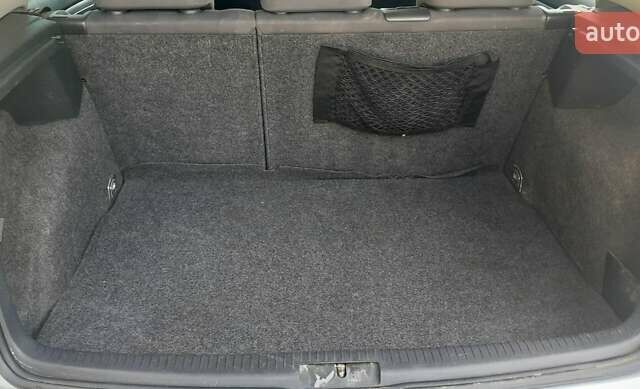 Сірий Фольксваген Гольф, об'ємом двигуна 1.6 л та пробігом 200 тис. км за 4999 $, фото 19 на Automoto.ua