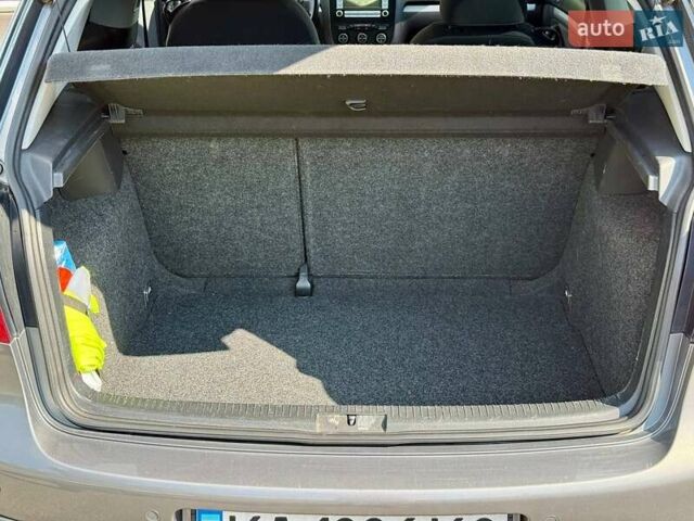 Сірий Фольксваген Гольф, об'ємом двигуна 1.39 л та пробігом 240 тис. км за 6200 $, фото 16 на Automoto.ua