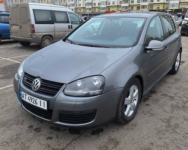 Серый Фольксваген Гольф, объемом двигателя 1.4 л и пробегом 215 тыс. км за 6500 $, фото 10 на Automoto.ua