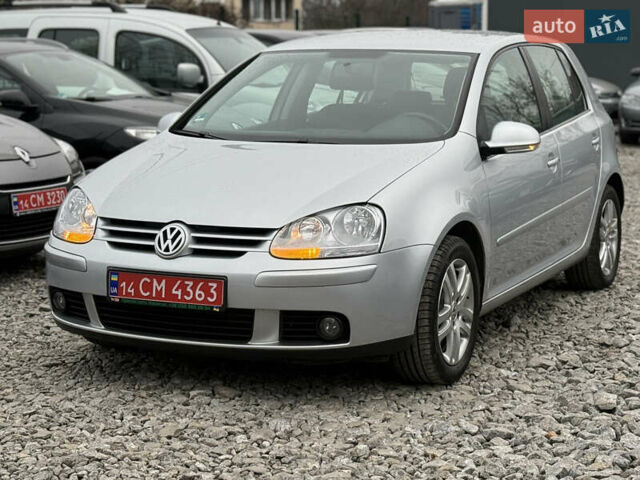 Сірий Фольксваген Гольф, об'ємом двигуна 1.6 л та пробігом 205 тис. км за 7100 $, фото 3 на Automoto.ua