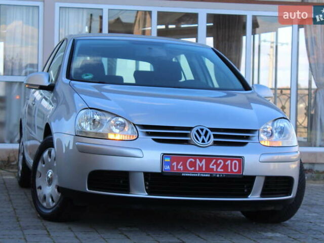 Серый Фольксваген Гольф, объемом двигателя 1.6 л и пробегом 195 тыс. км за 5990 $, фото 8 на Automoto.ua