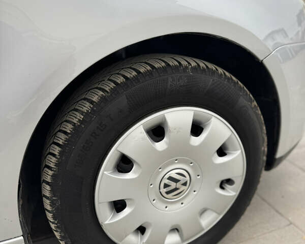 Сірий Фольксваген Гольф, об'ємом двигуна 1.6 л та пробігом 209 тис. км за 5999 $, фото 31 на Automoto.ua