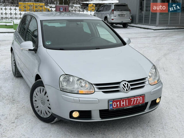 Серый Фольксваген Гольф, объемом двигателя 1.6 л и пробегом 213 тыс. км за 5999 $, фото 7 на Automoto.ua