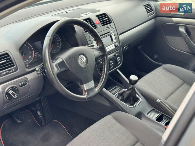 Серый Фольксваген Гольф, объемом двигателя 1.4 л и пробегом 169 тыс. км за 5700 $, фото 21 на Automoto.ua