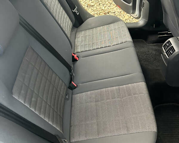 Серый Фольксваген Гольф, объемом двигателя 1.4 л и пробегом 185 тыс. км за 5100 $, фото 19 на Automoto.ua