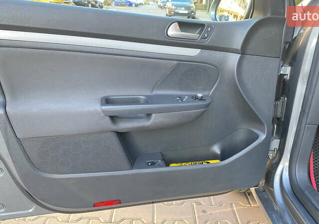 Сірий Фольксваген Гольф, об'ємом двигуна 1.4 л та пробігом 203 тис. км за 6300 $, фото 15 на Automoto.ua