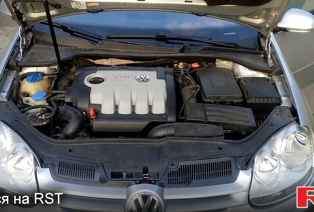 Серый Фольксваген Гольф, объемом двигателя 1.9 л и пробегом 295 тыс. км за 6999 $, фото 5 на Automoto.ua