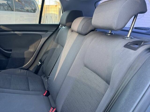 Серый Фольксваген Гольф, объемом двигателя 1.6 л и пробегом 230 тыс. км за 6700 $, фото 17 на Automoto.ua