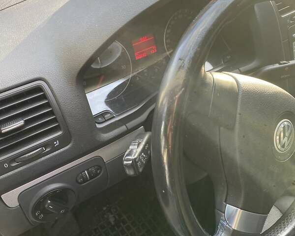 Серый Фольксваген Гольф, объемом двигателя 1.6 л и пробегом 245 тыс. км за 6200 $, фото 9 на Automoto.ua