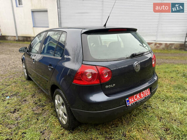 Серый Фольксваген Гольф, объемом двигателя 1.4 л и пробегом 236 тыс. км за 5500 $, фото 4 на Automoto.ua