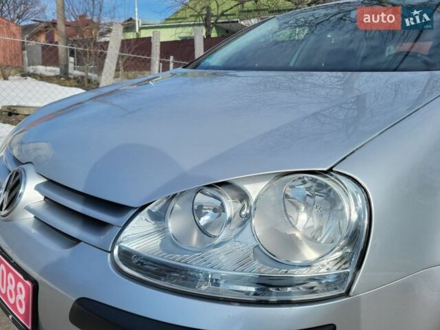 Серый Фольксваген Гольф, объемом двигателя 1.6 л и пробегом 208 тыс. км за 5999 $, фото 32 на Automoto.ua