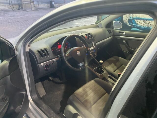 Серый Фольксваген Гольф, объемом двигателя 1.4 л и пробегом 166 тыс. км за 5250 $, фото 4 на Automoto.ua