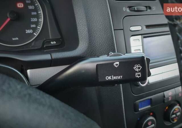 Серый Фольксваген Гольф, объемом двигателя 0 л и пробегом 200 тыс. км за 7100 $, фото 124 на Automoto.ua