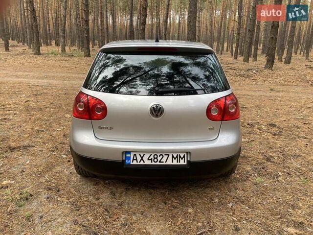 Серый Фольксваген Гольф, объемом двигателя 1.6 л и пробегом 235 тыс. км за 6500 $, фото 3 на Automoto.ua