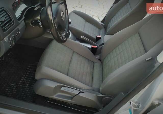 Серый Фольксваген Гольф, объемом двигателя 0 л и пробегом 200 тыс. км за 7100 $, фото 101 на Automoto.ua