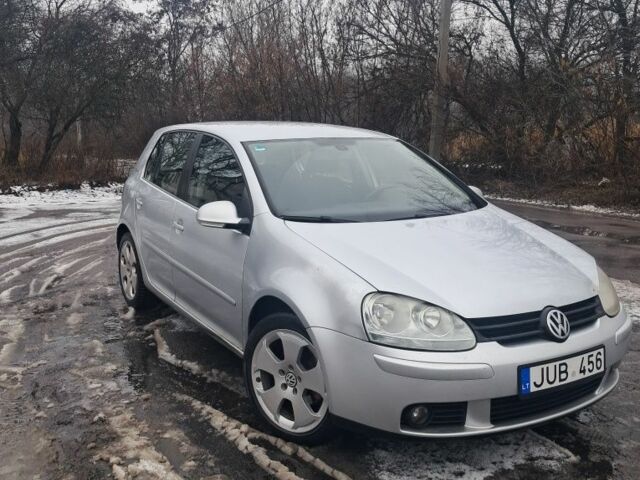 Сірий Фольксваген Гольф, об'ємом двигуна 2 л та пробігом 347 тис. км за 2600 $, фото 1 на Automoto.ua