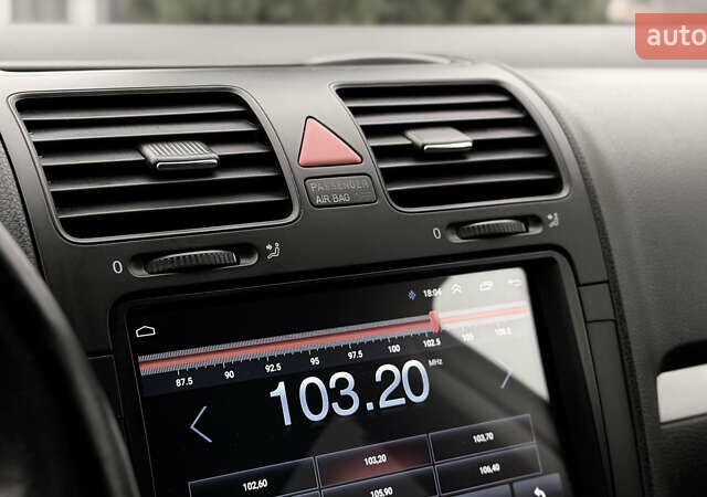 Серый Фольксваген Гольф, объемом двигателя 1.4 л и пробегом 239 тыс. км за 5150 $, фото 25 на Automoto.ua