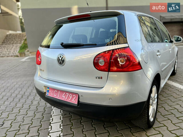 Сірий Фольксваген Гольф, об'ємом двигуна 1.4 л та пробігом 185 тис. км за 6450 $, фото 55 на Automoto.ua