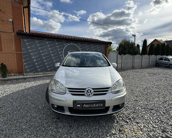 Серый Фольксваген Гольф, объемом двигателя 1.39 л и пробегом 236 тыс. км за 5999 $, фото 1 на Automoto.ua