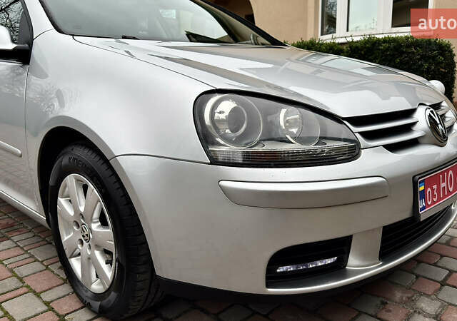 Серый Фольксваген Гольф, объемом двигателя 1.6 л и пробегом 178 тыс. км за 6556 $, фото 14 на Automoto.ua