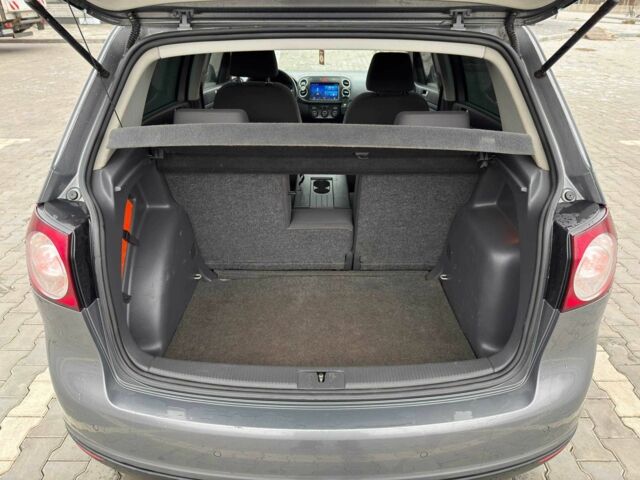 Сірий Фольксваген Гольф, об'ємом двигуна 2 л та пробігом 278 тис. км за 6700 $, фото 15 на Automoto.ua