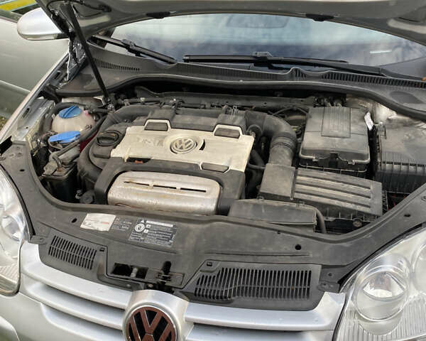 Серый Фольксваген Гольф, объемом двигателя 1.4 л и пробегом 260 тыс. км за 5900 $, фото 35 на Automoto.ua