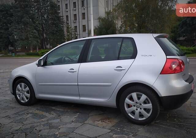 Серый Фольксваген Гольф, объемом двигателя 0 л и пробегом 200 тыс. км за 7100 $, фото 145 на Automoto.ua