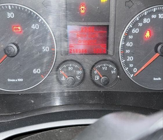 Серый Фольксваген Гольф, объемом двигателя 1.9 л и пробегом 219 тыс. км за 5199 $, фото 1 на Automoto.ua